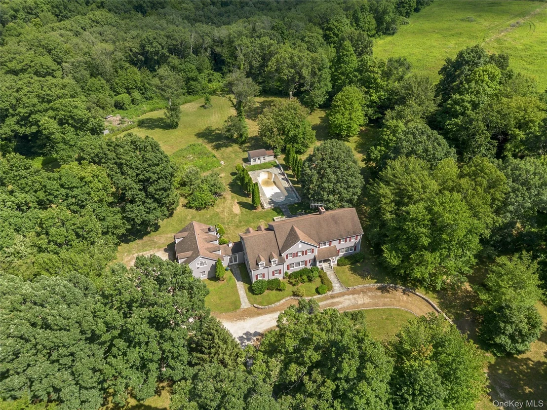 Photo of 202 McManus Road N