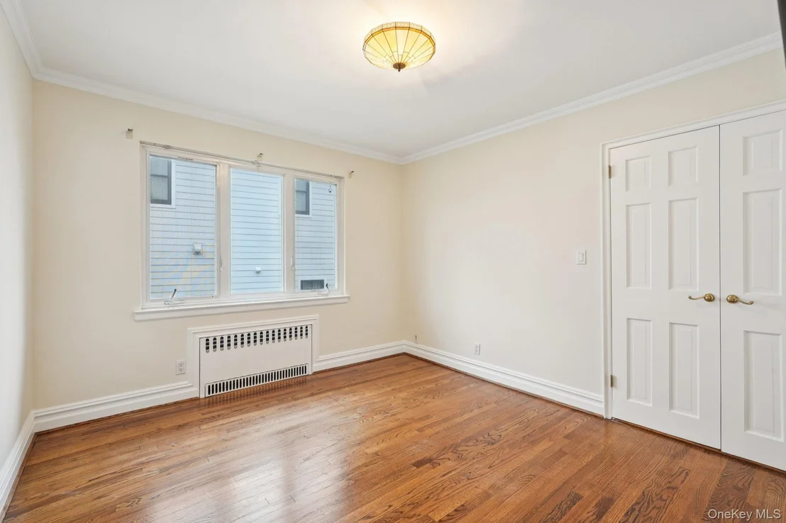Photo of 808 Wolfs Lane