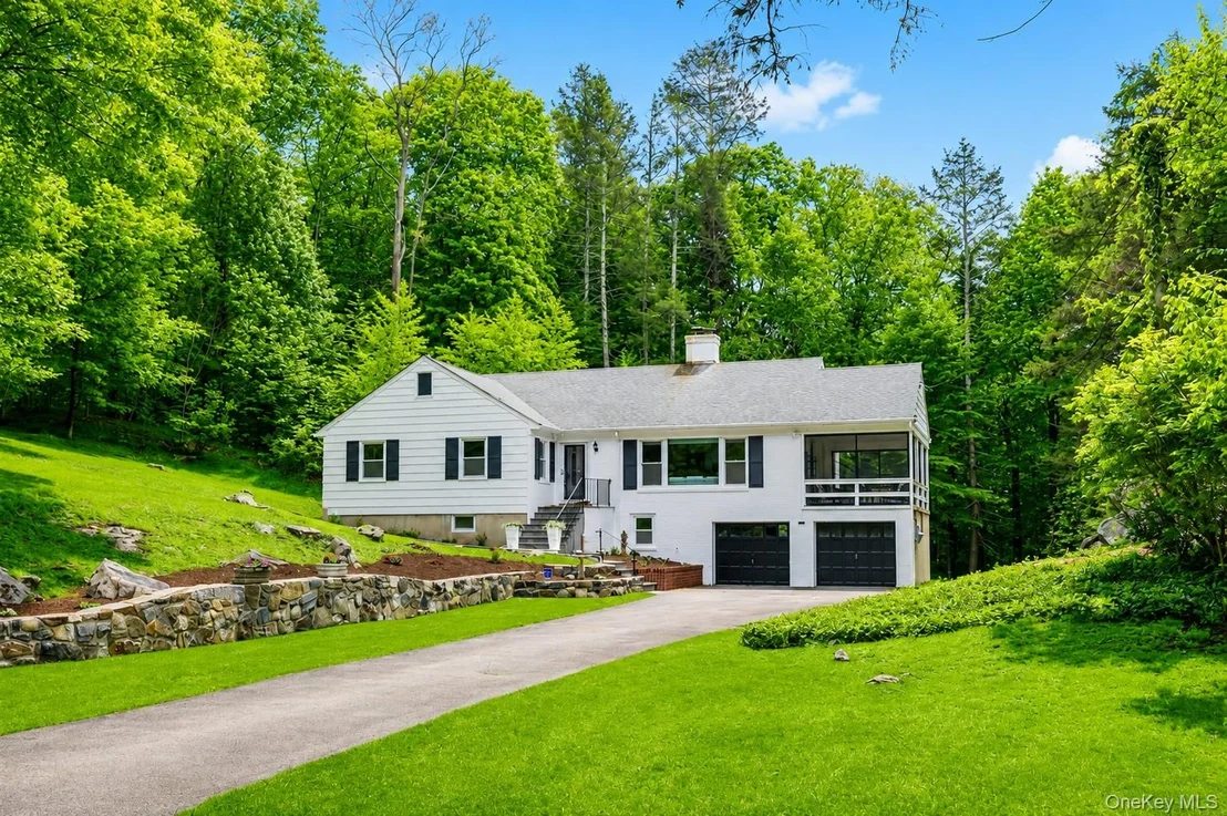 Photo of 28 Valley View Road