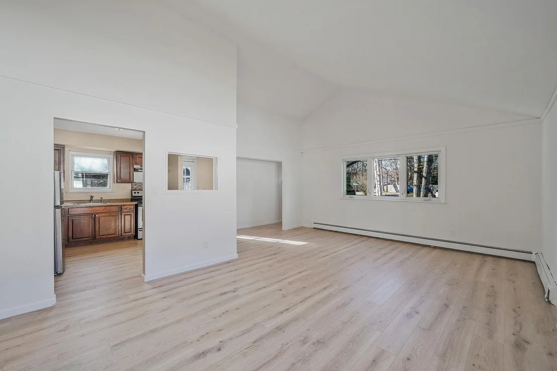 Photo of 80 Meadowmere Avenue