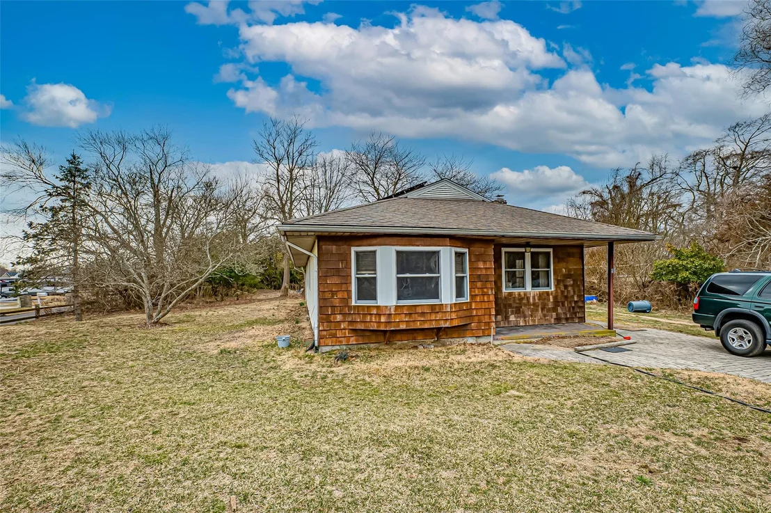 Photo of 34 Hemlock Drive