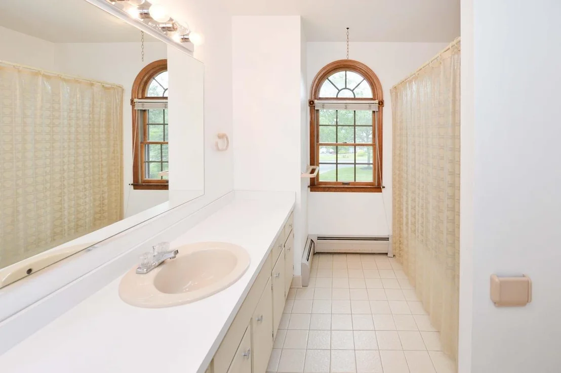 Photo of 5 Rubinstein Court