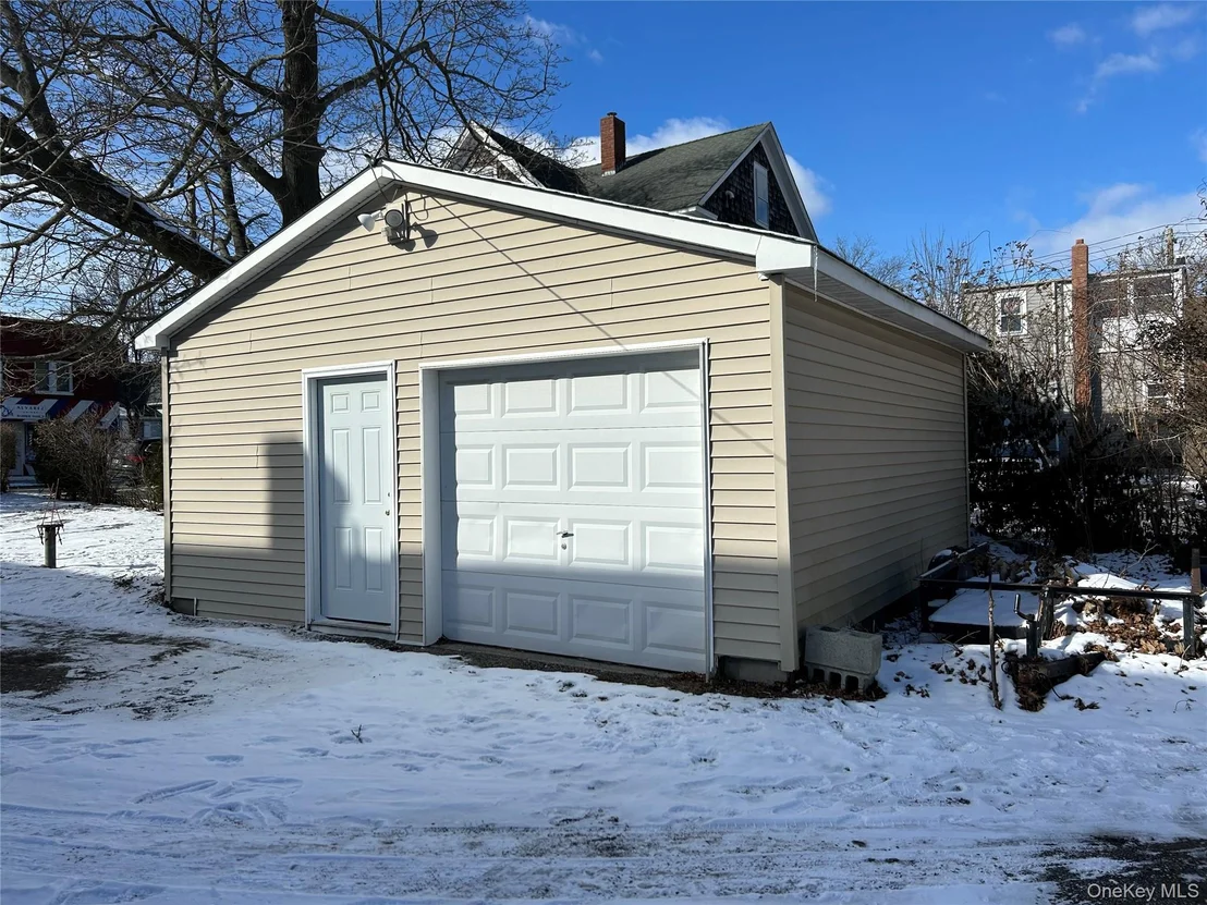 Photo of 226 Sweezy Avenue