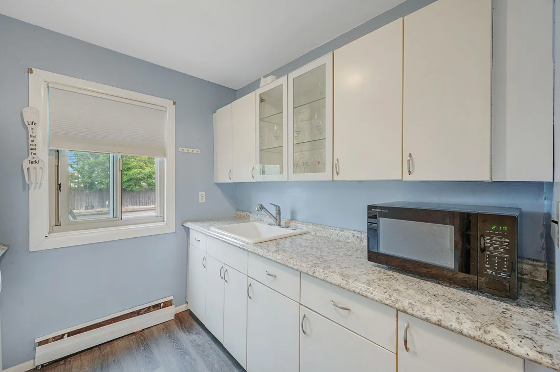 Photo of Unit 37A at 2453 Union Boulevard