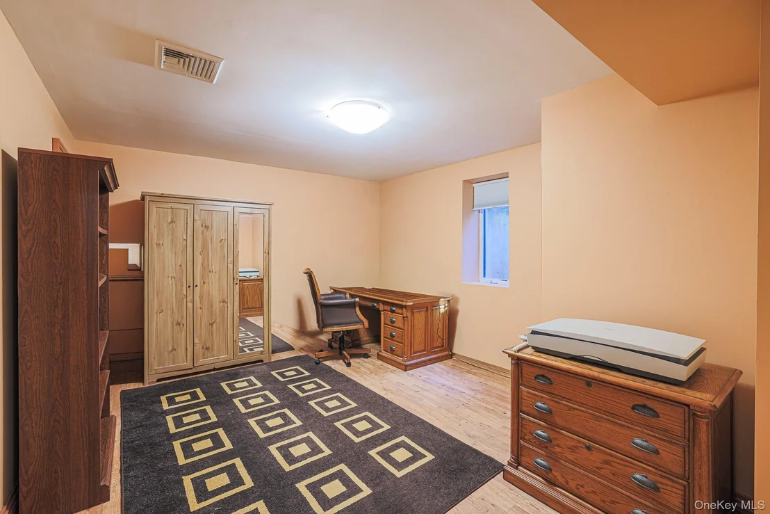 Photo of 410 Broadway