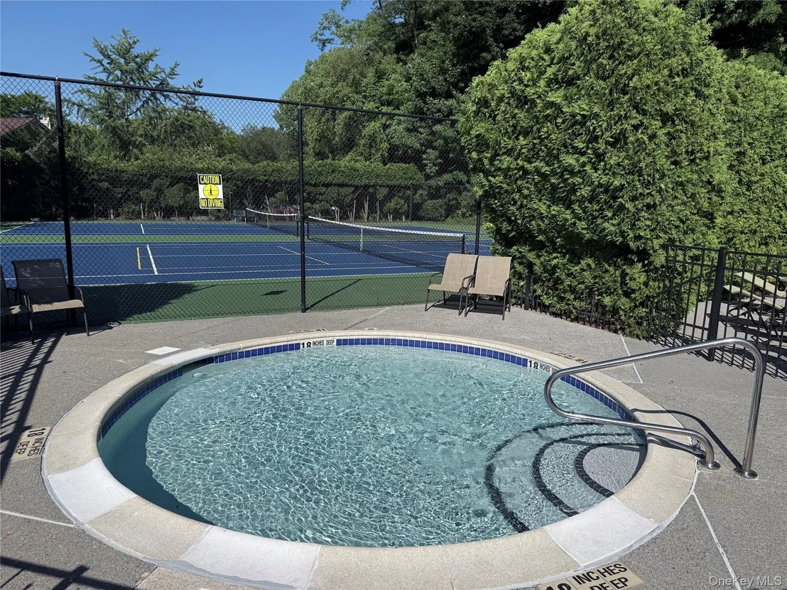 Photo of 611 Pondside Drive