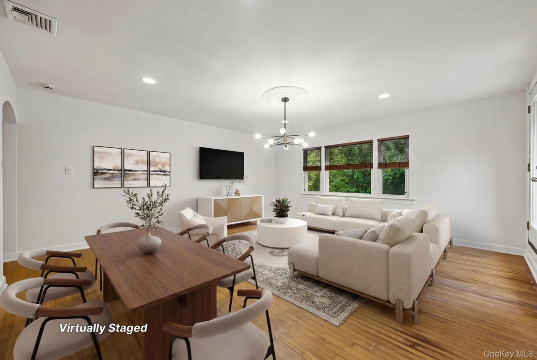 Photo of 40 Timberpoint Drive