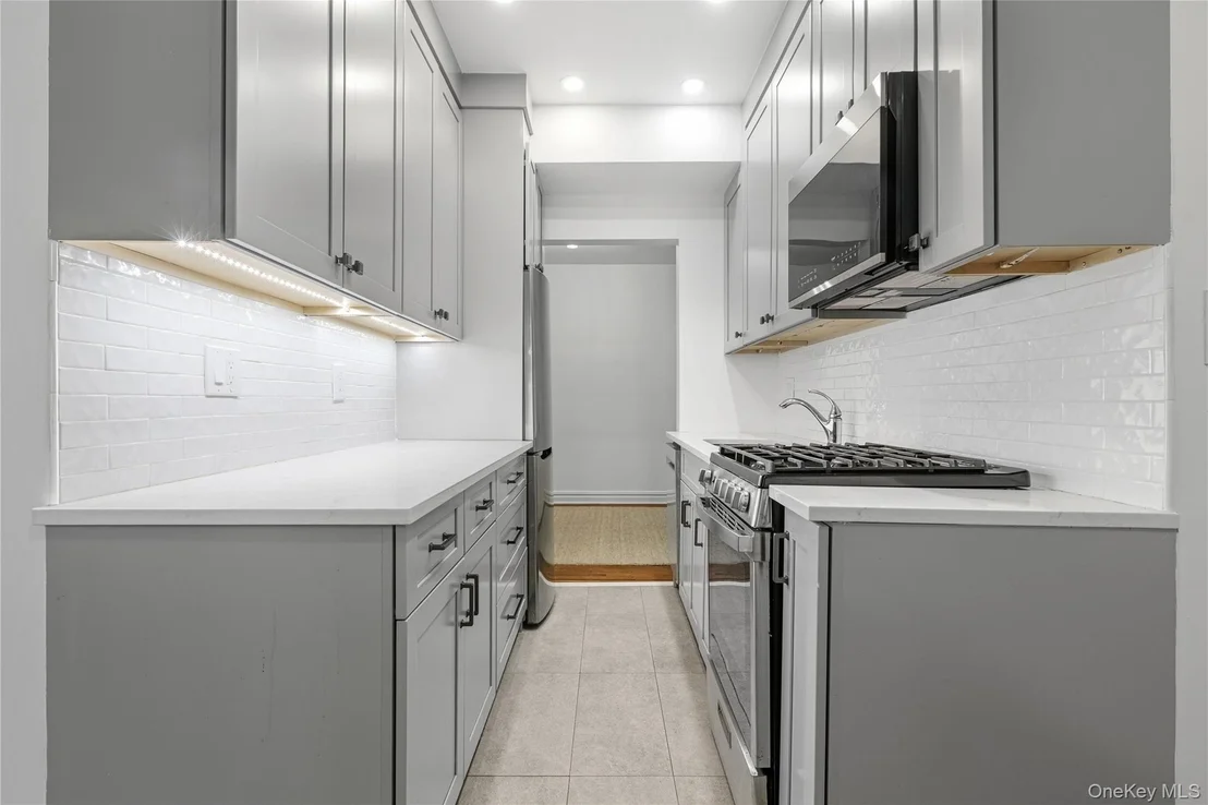 Photo of Unit 2D at 824 Palmer Road