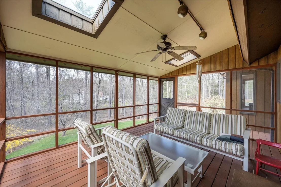 Photo of 23 Stoutenburgh Drive
