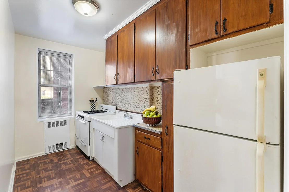 Photo of Unit 17 at 780 Bronx River