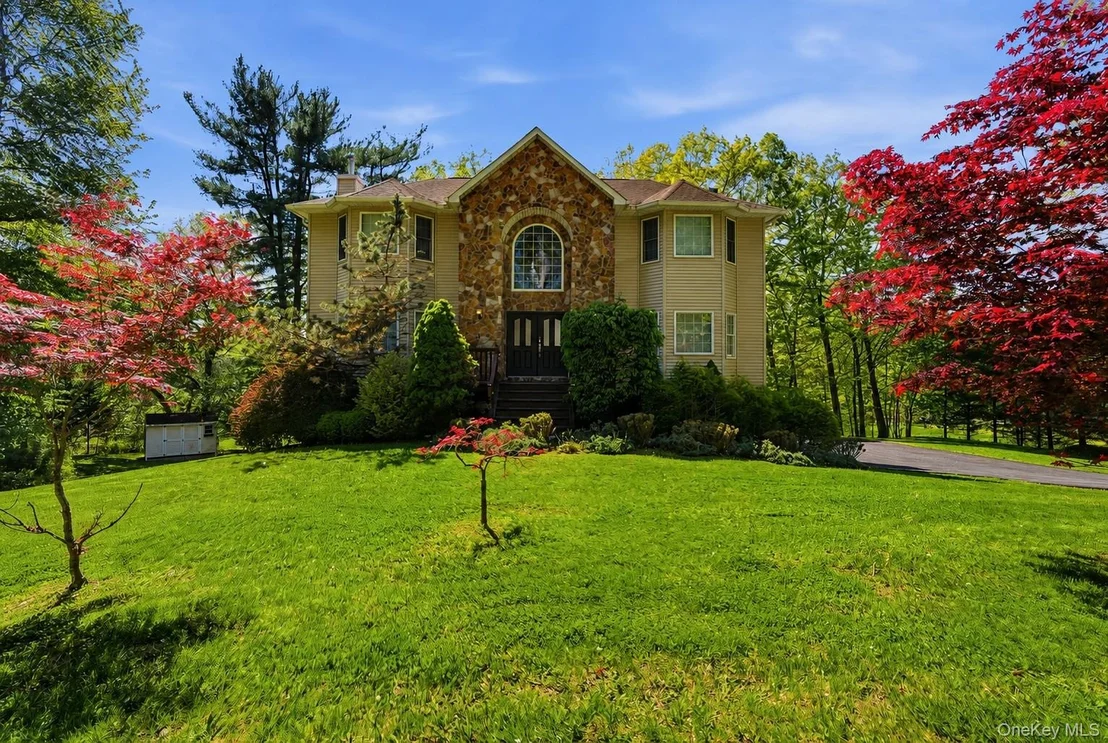 Photo of 105 Hempstead Road
