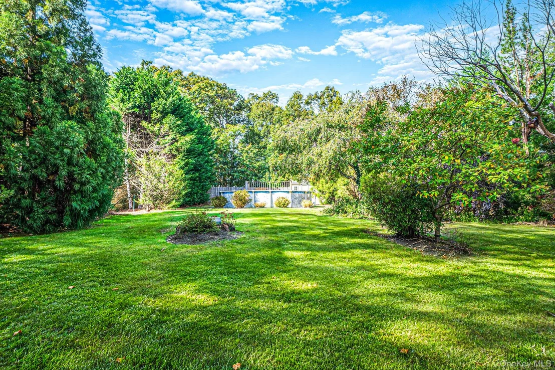 Photo of 6 Wyandanch Boulevard