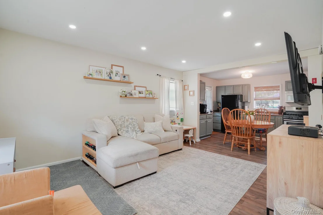 Photo of 2 Stuart Avenue