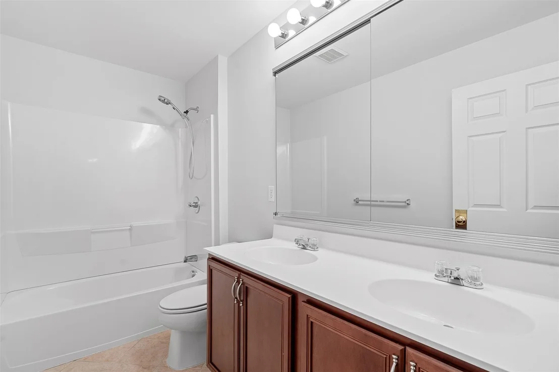 Photo of 640 Creekside Lane