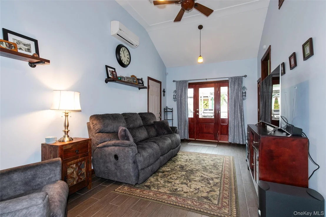 Photo of 43 Pickwick Drive