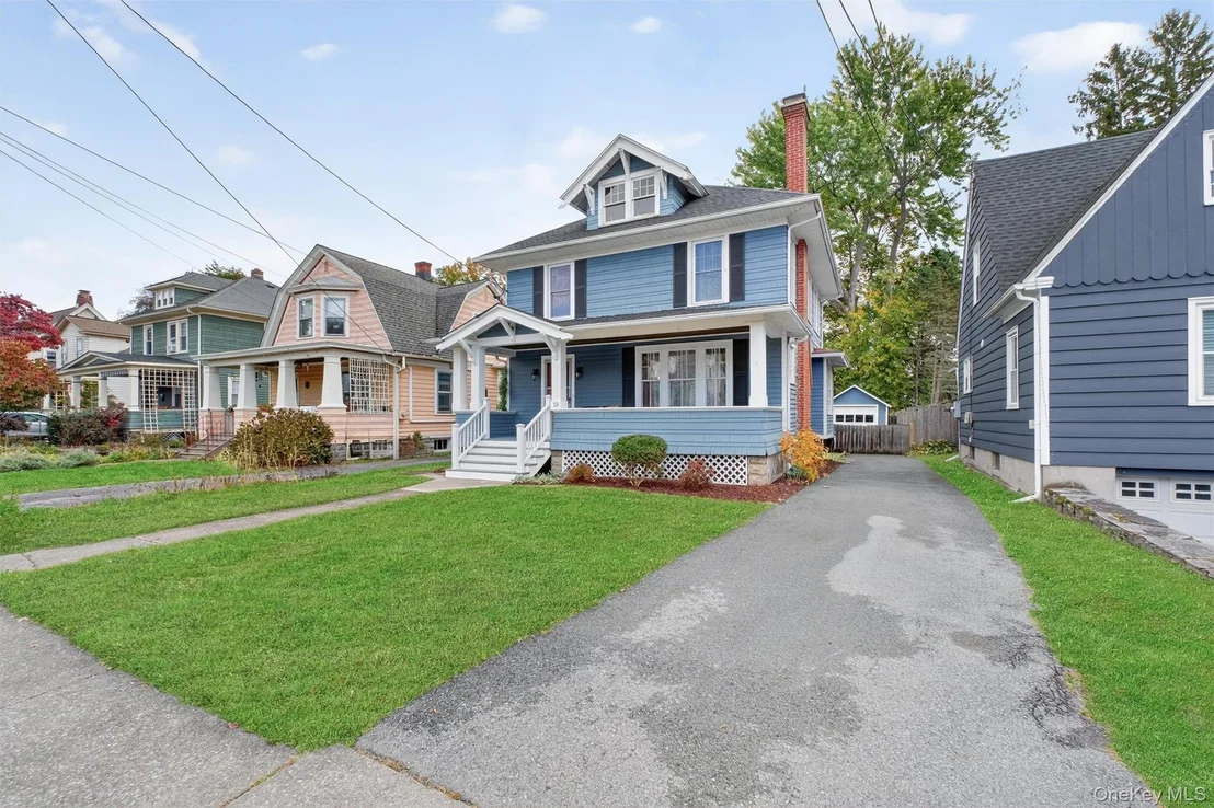 Photo of 13 Parkwood Boulevard