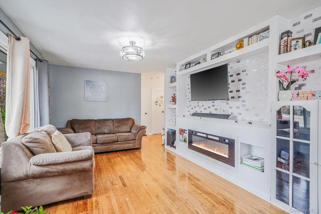 Photo of 307 Jefferson Drive