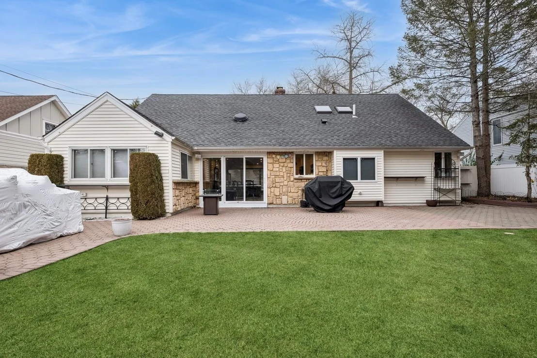 Photo of 15 Range Drive