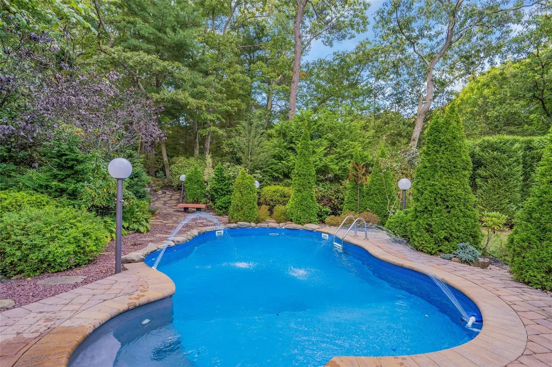 Photo of 62 Laurel Drive