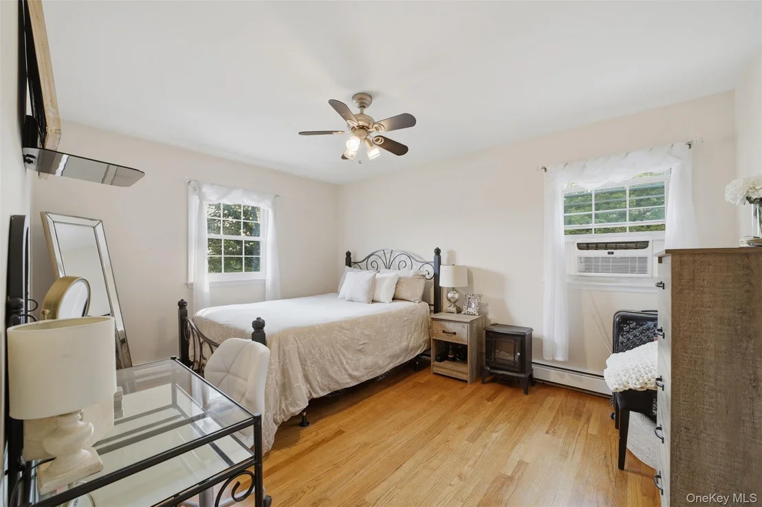 Photo of 161 Geymer Drive