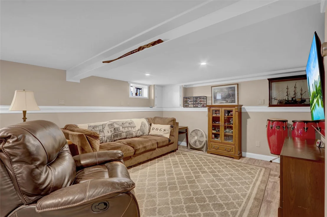 Photo of 71 Elizabeth Drive