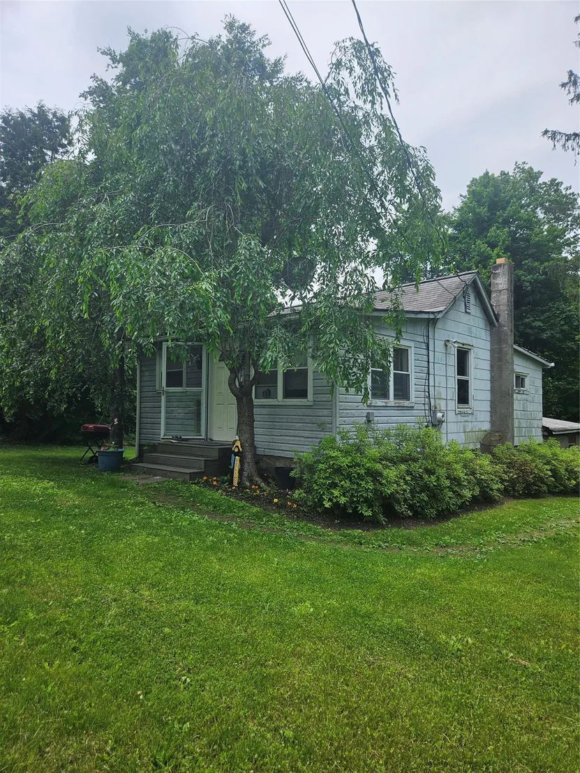 Photo of 1225 Route 52