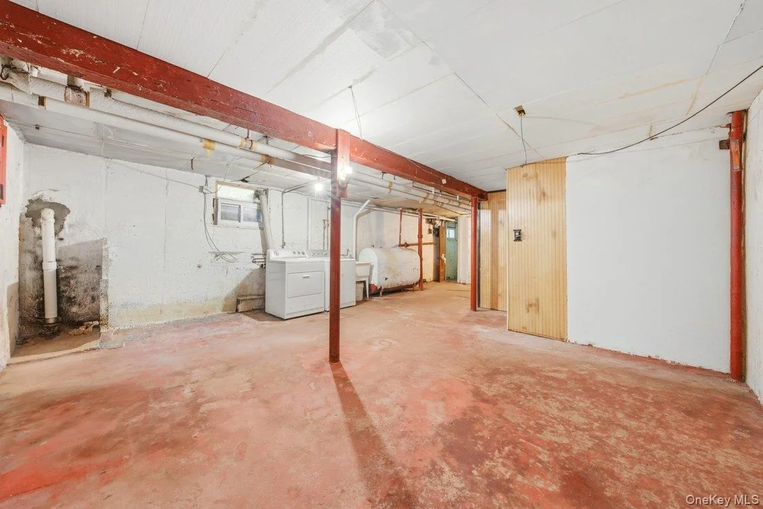 Photo of 5633 Post Road