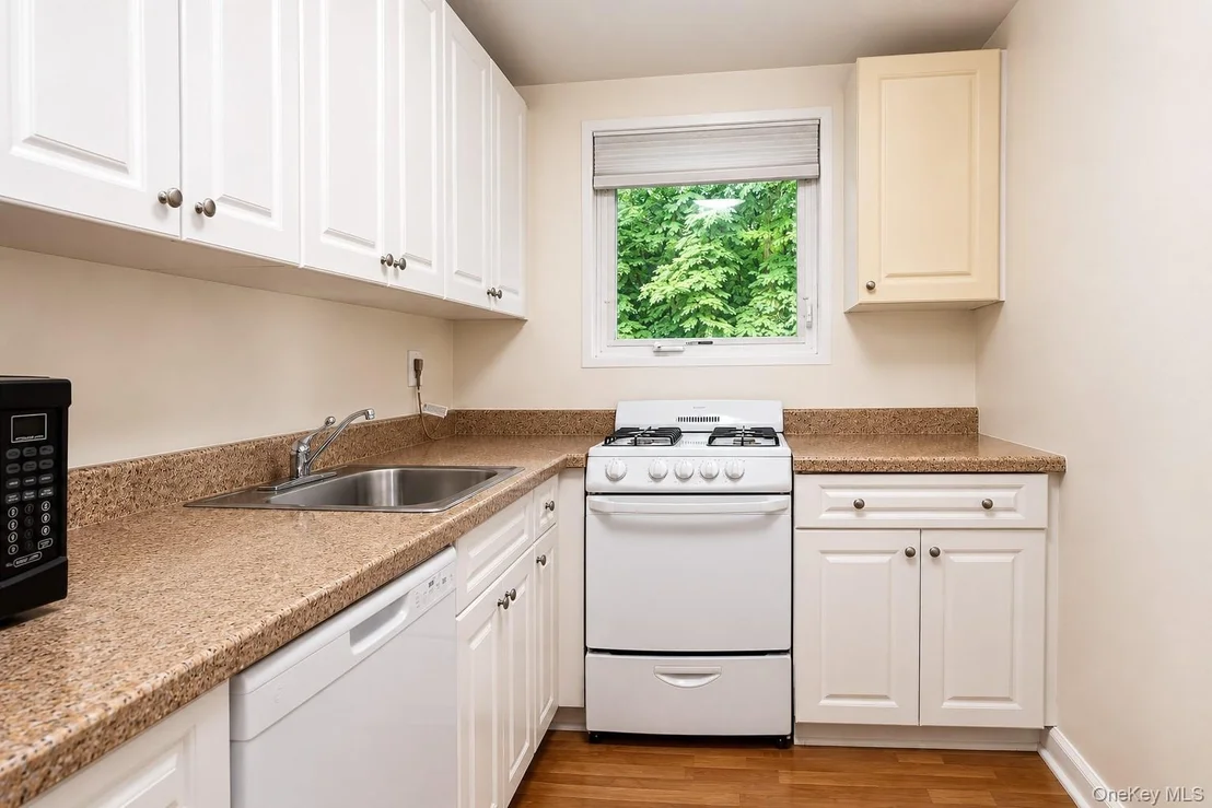 Photo of Unit A at 28 Oregon Avenue