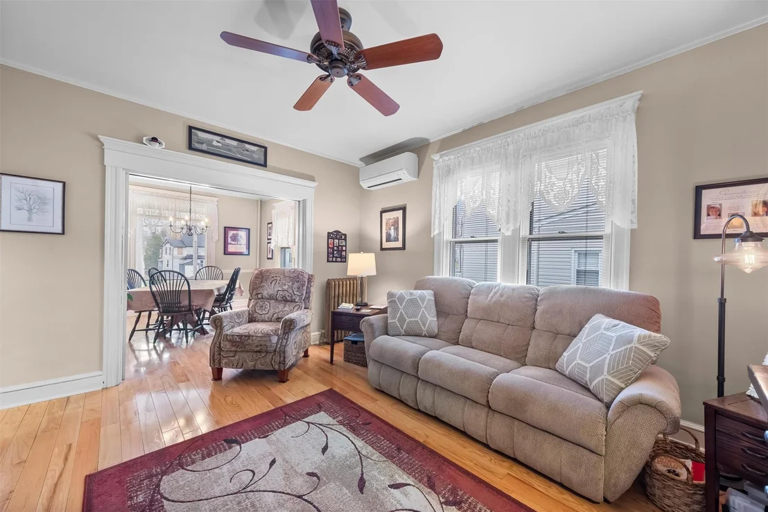 Photo of 187 Willow Avenue