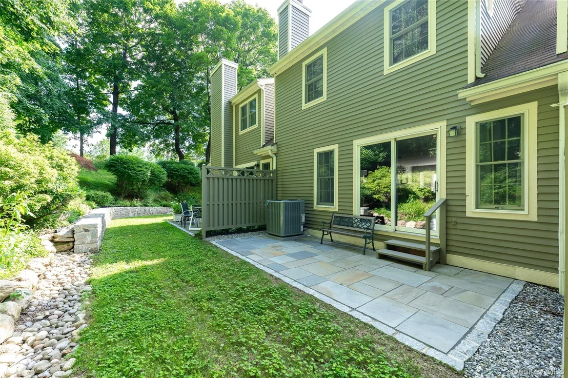 Photo of 1802 Regent Drive