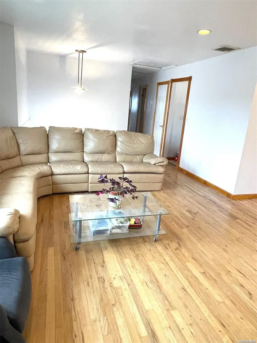 Photo of 46 W Lane Drive