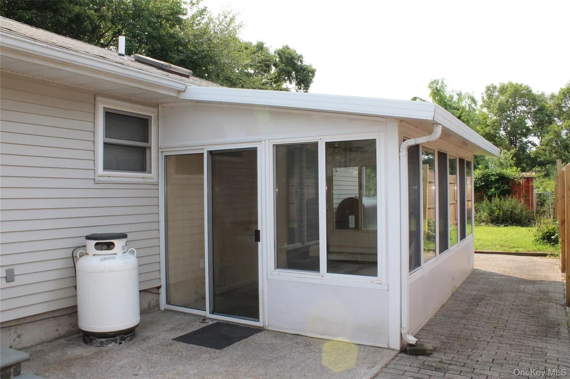 Photo of 92 Lombardy Drive