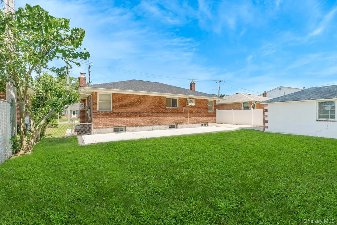 Photo of 3900 Miller Place