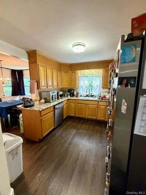 Photo of 5093 Route 9W