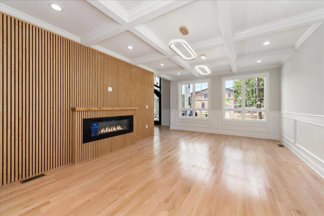 Photo of 1489 Howell Road