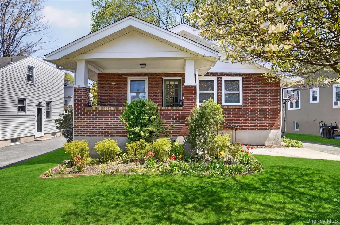 Photo of 18 2nd Avenue