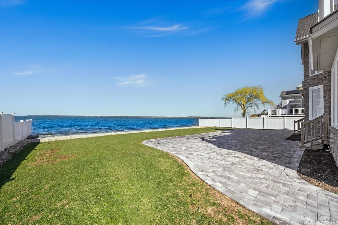 Photo of 72 Grandview Drive