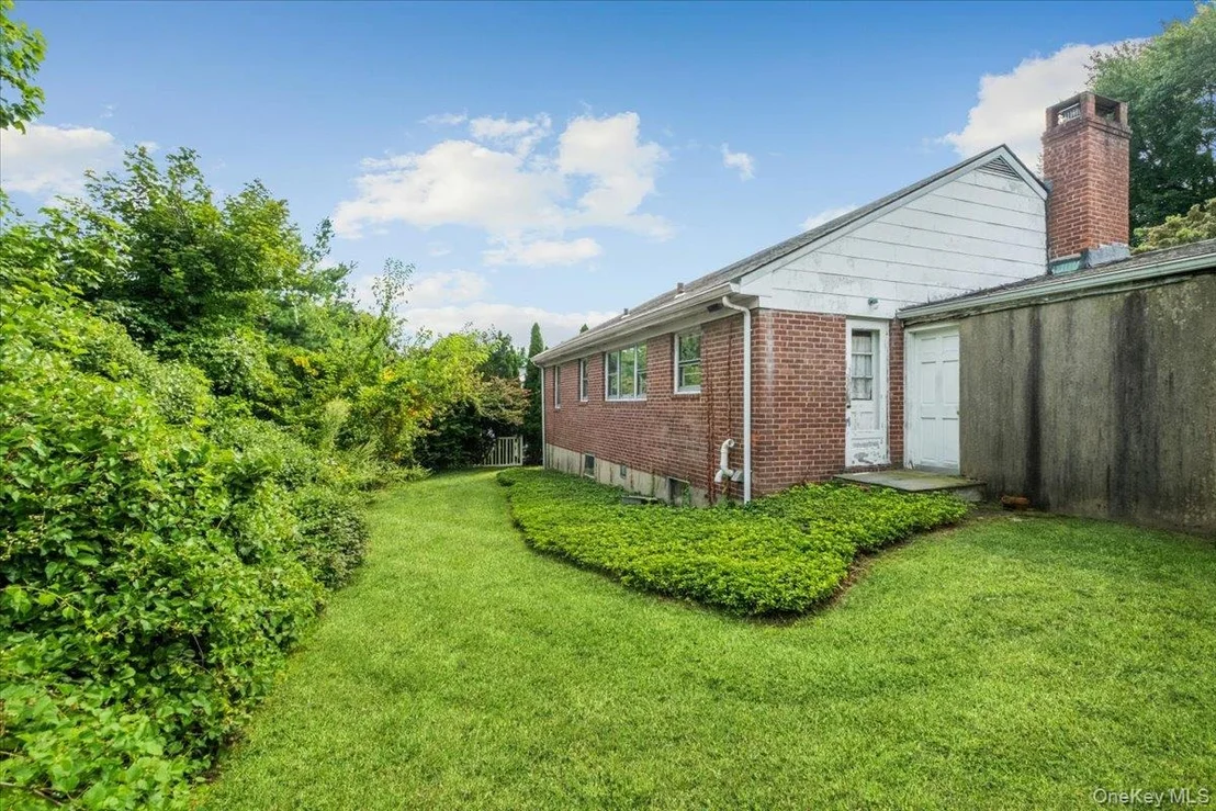 Photo of 7 Fountain Drive