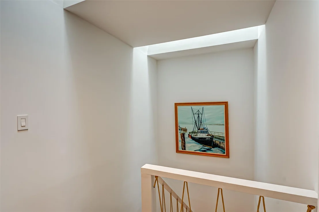 Photo of 12 Sutton Place
