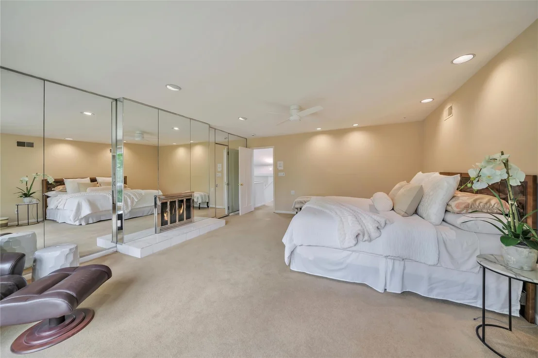 Photo of 4 Bobby Close