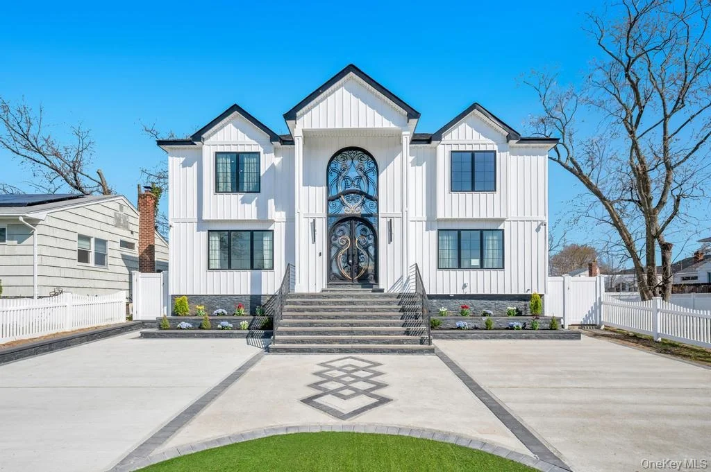 Photo of 15 Forest Road