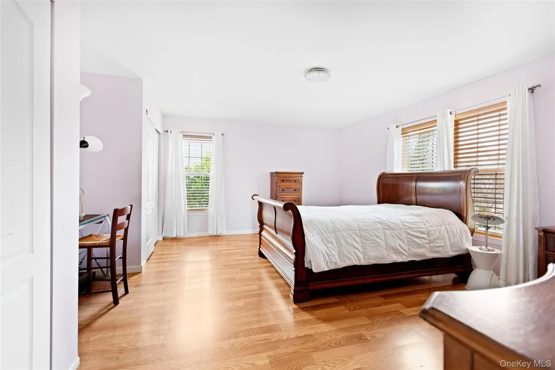 Photo of 159 Main Avenue