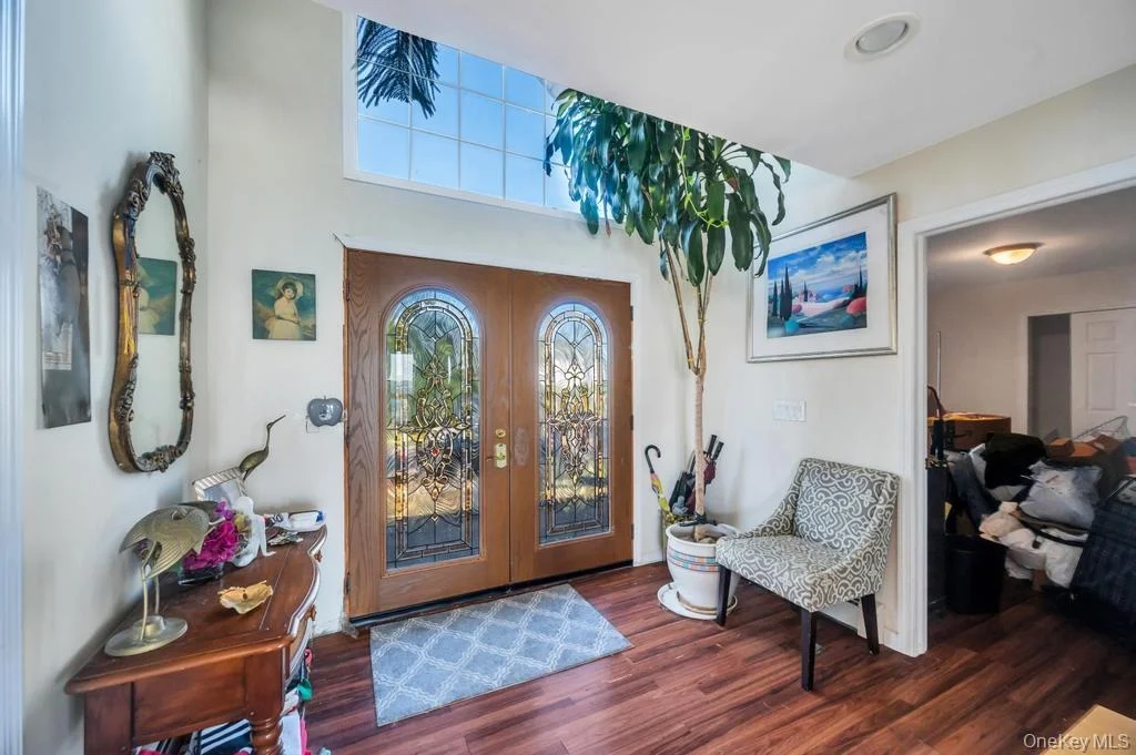 Photo of 3142 Shore Road