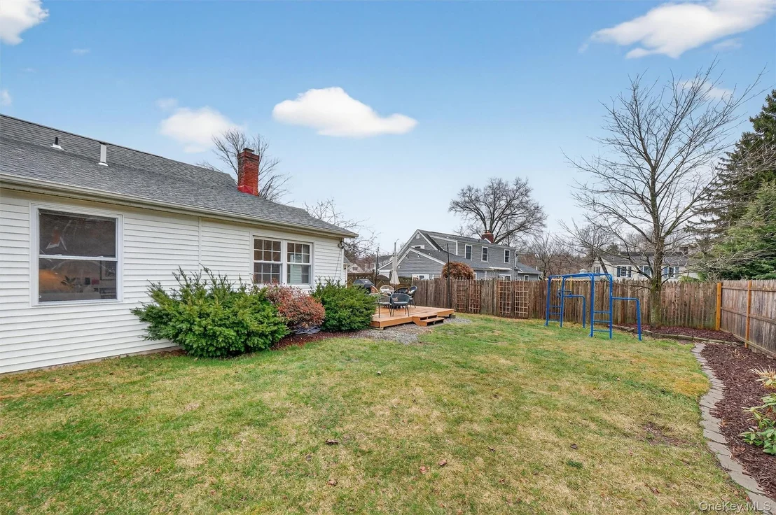 Photo of 114 Chestnut Drive