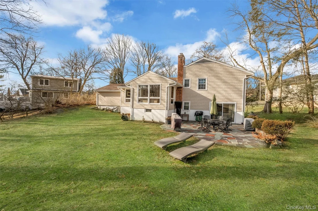 Photo of 11 Meadowlark Road