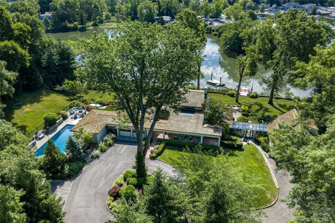 Photo of 87 Hix Avenue