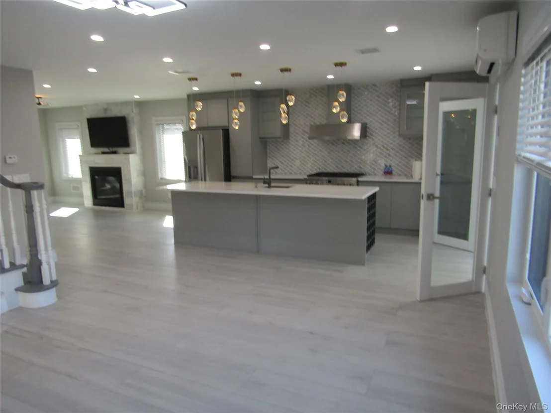 Photo of 89 Kenneth Place