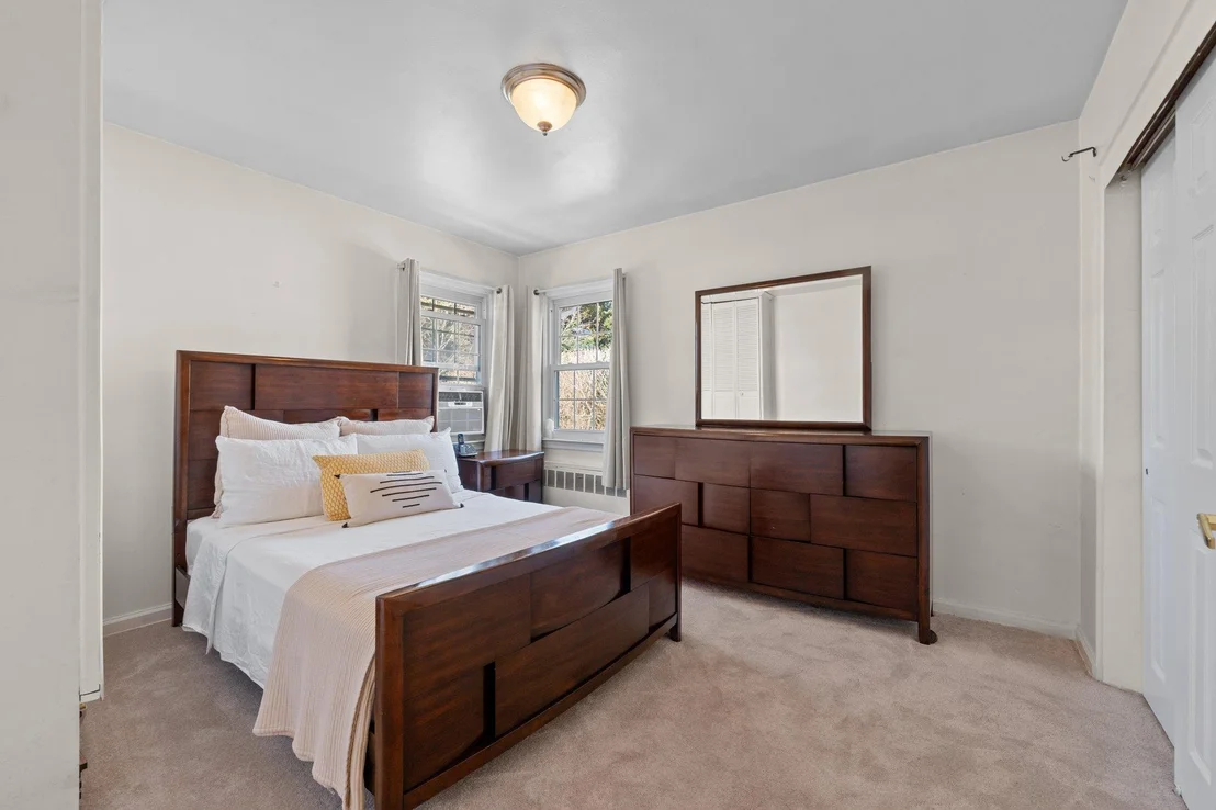 Photo of 25 Cleaves Avenue