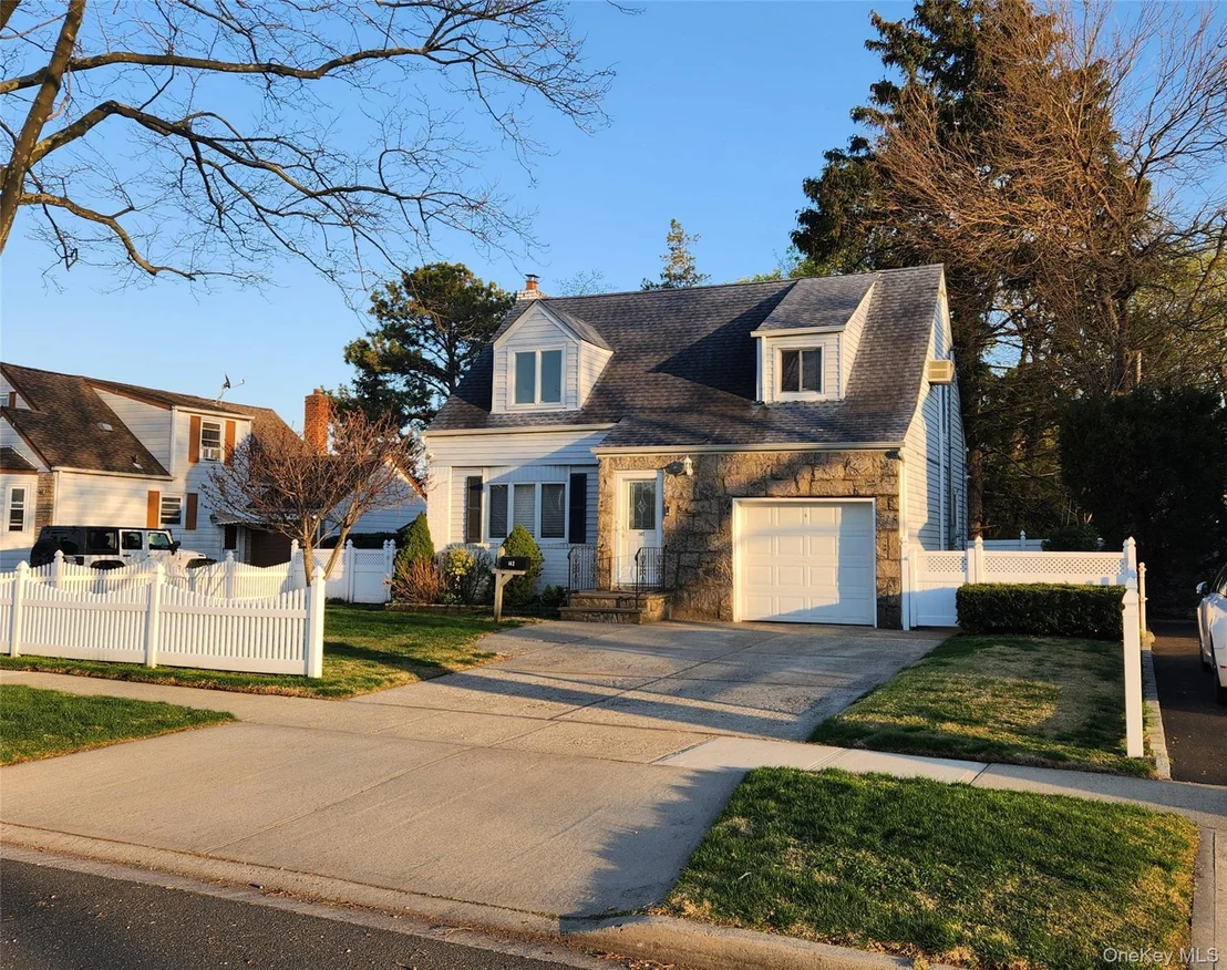 Photo of 142 Morris Parkway