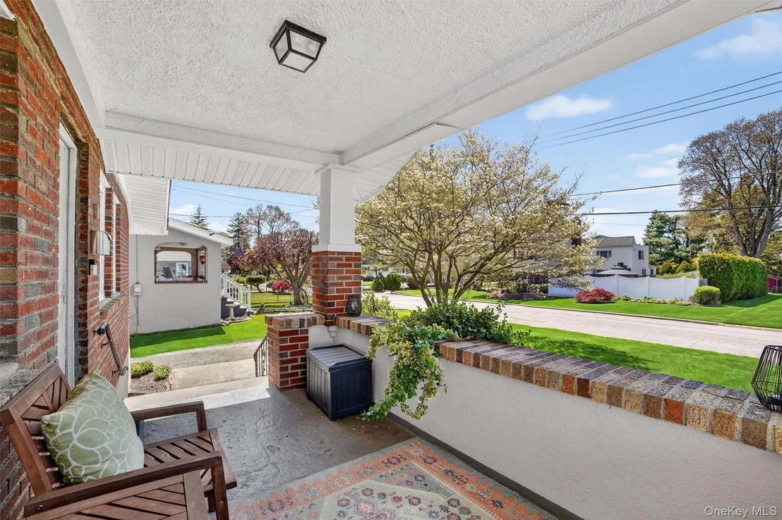 Photo of 18 2nd Avenue